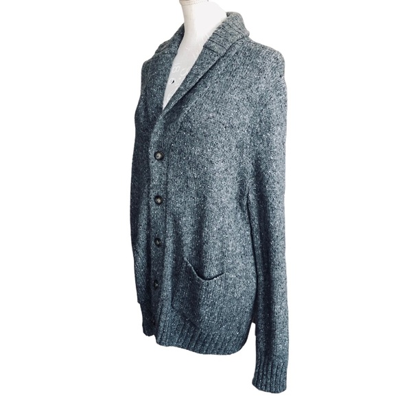 $10 NWOT HAGGAR Clothing Dark Gray Cardigan Sweater Big Buttons Wool Blend L - Picture 1 of 11